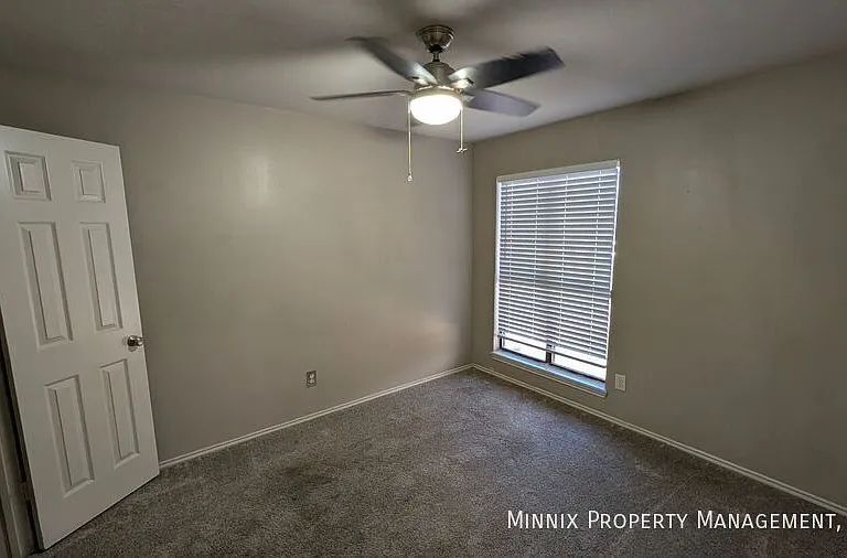 3409 103rd St — Photo 23