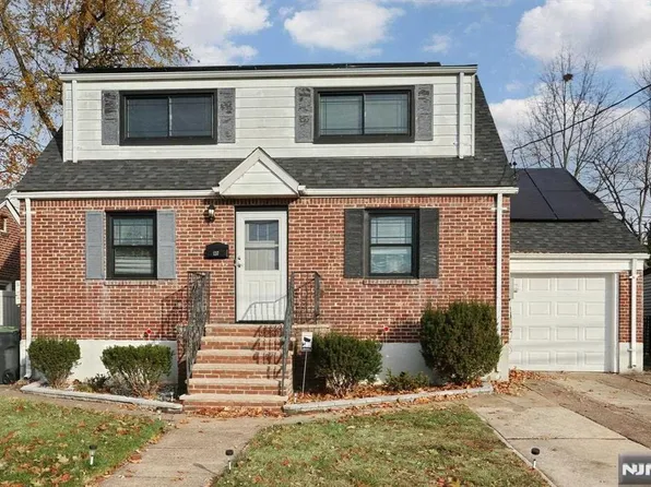 137 Phelps Ave, Bergenfield, NJ 07621