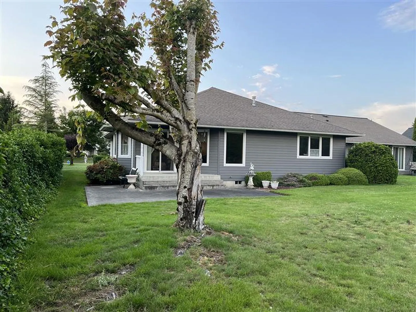 219 Maberry Dr — Photo 3