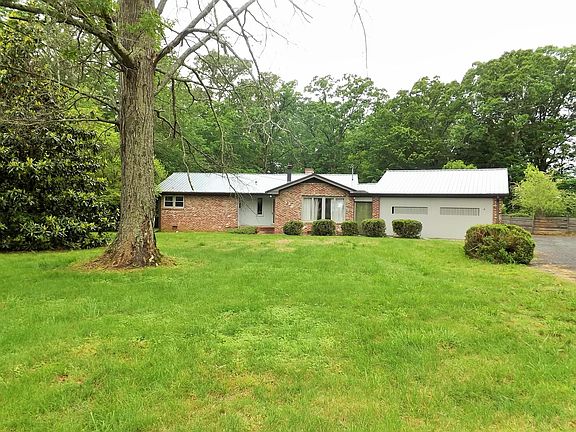 2nd image of 332 Stillwood Dr