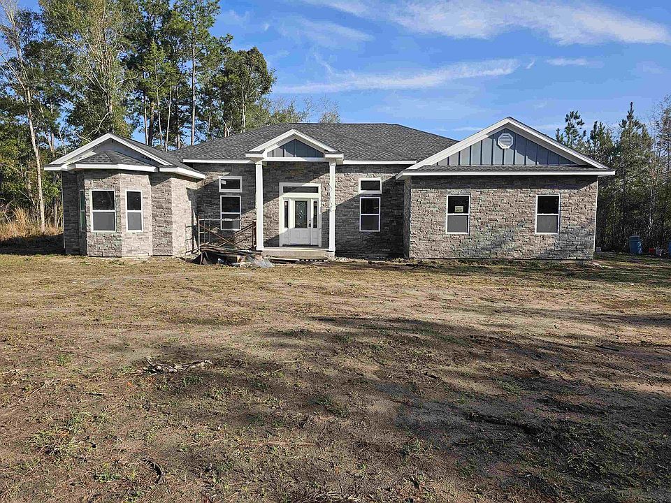1st image of 253 Peachtree Dr