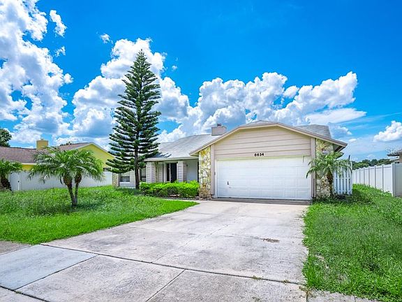 2nd image of 8634 Lago Ct