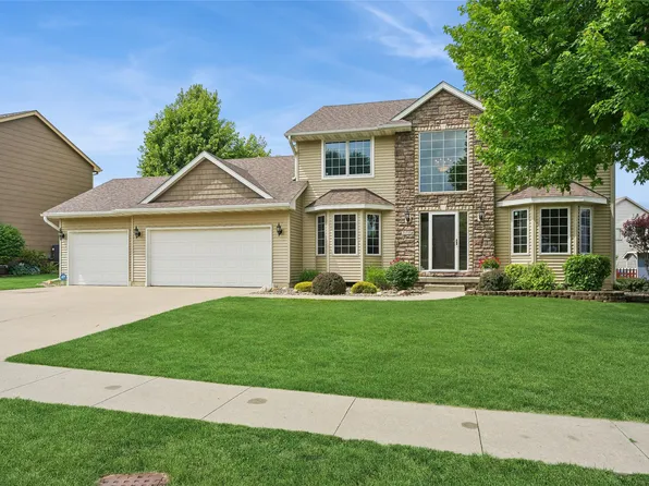 3106 E Spring St, Des Moines, IA 50320
