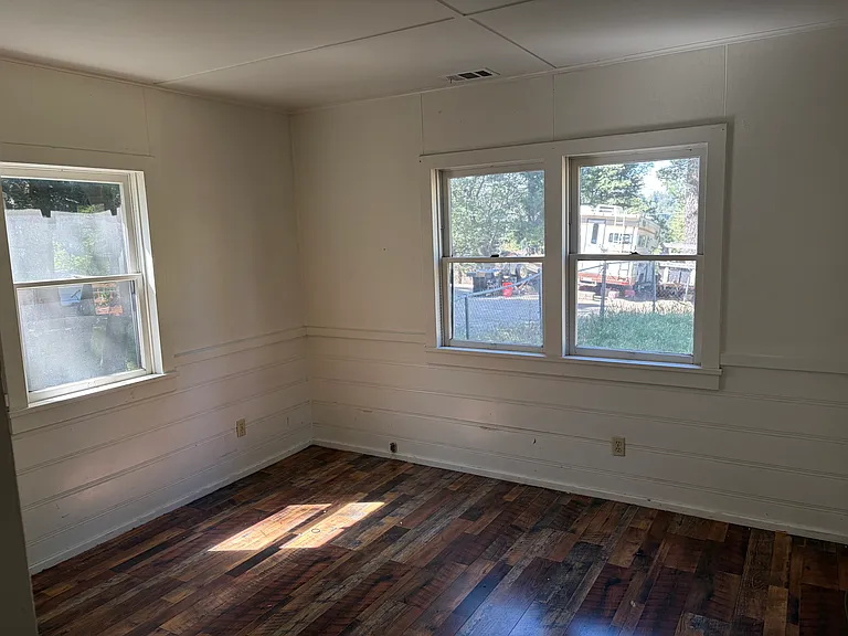 22228 Forest Dr — Photo 10