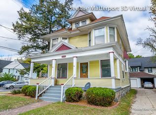 1151 Lake Dr SE, Grand Rapids, MI 49506