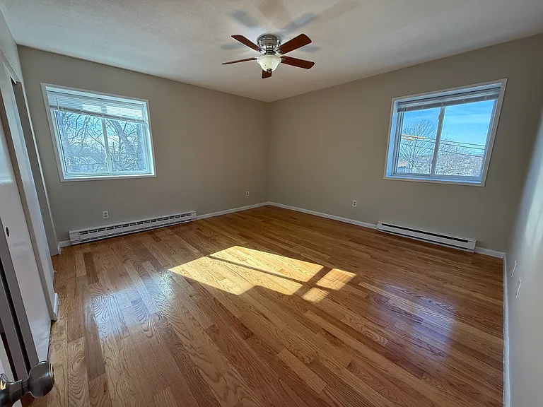 44 Maple St #101 — Photo 8