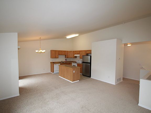 3rd image of 17403 Stonewood Pl