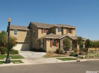 597 Fresian Dr, Oakdale, CA