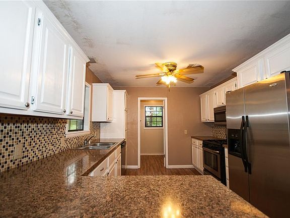 5th image of 307 Parker Ln