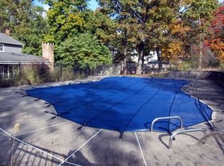 444 Stony Brook Dr, Bridgewater, NJ 08807