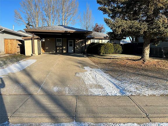 3rd image of 2001 9th Ave
