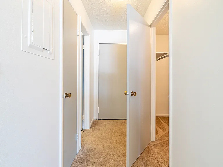 Viking Apartments and Townhomes — Photo 19