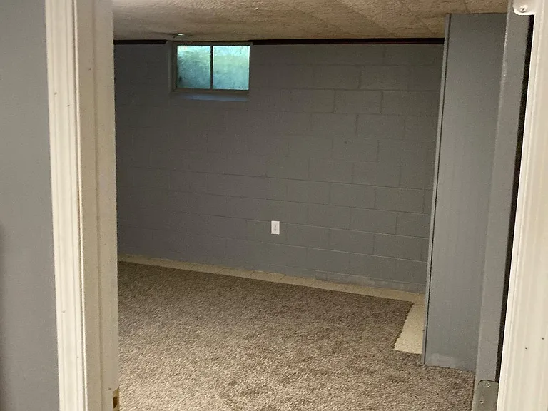 918 Princess Dr — Photo 9