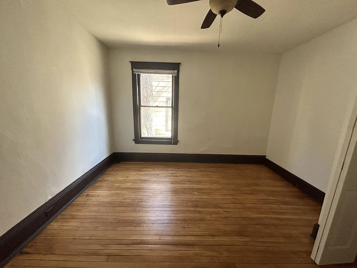 Building Photo - 118 S Blair St #1