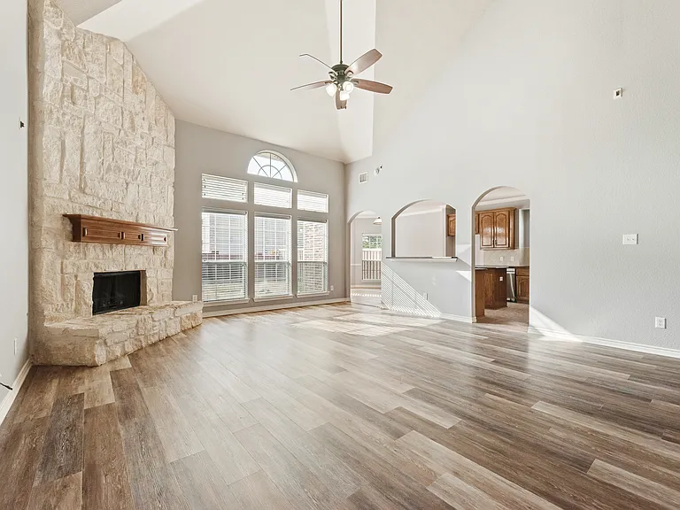 213 Palomino Ct — Photo 12