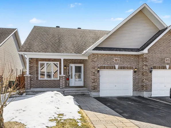 18 Abbey Cres, Russell, ON K4R 0B5