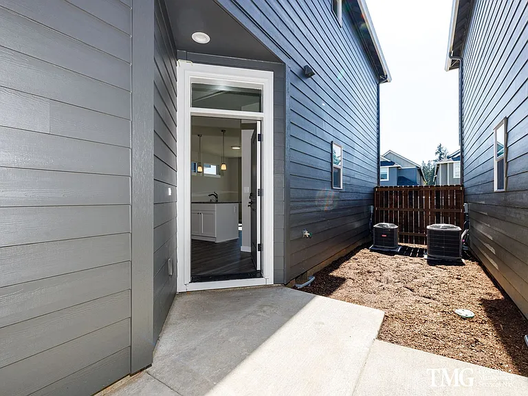 7242 S Ridge Way — Photo 5
