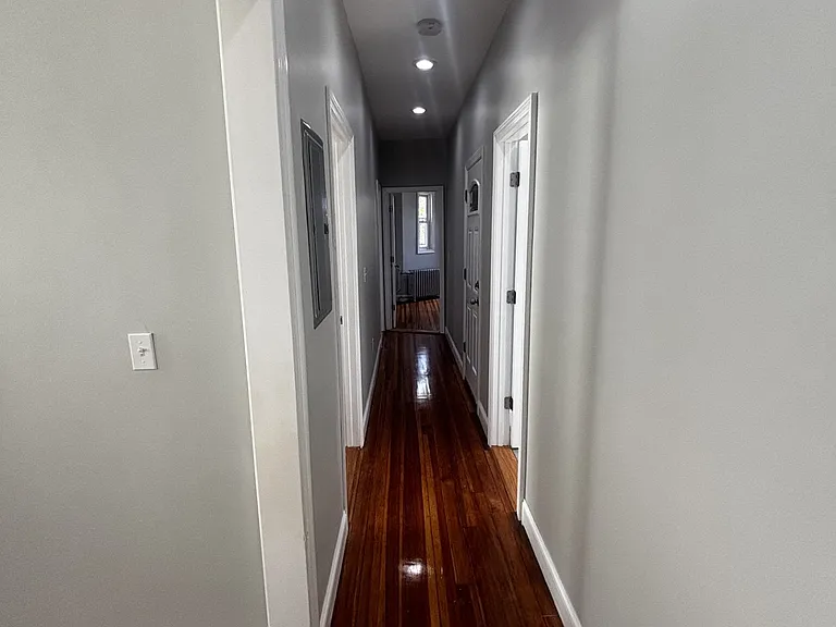 33 Wolcott St #3 — Photo 3