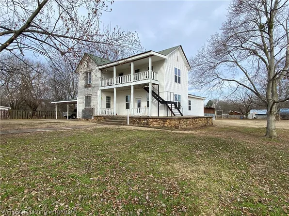 120 W 5th St, Mulberry, AR 72947