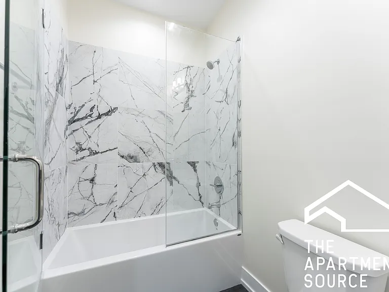 3329 N Avers Ave #1S — Photo 14
