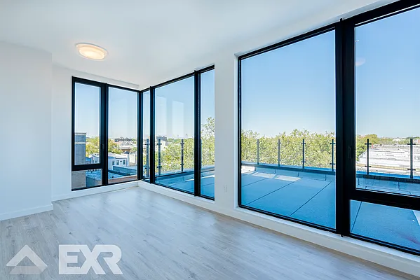 Rented by EXR | media 2