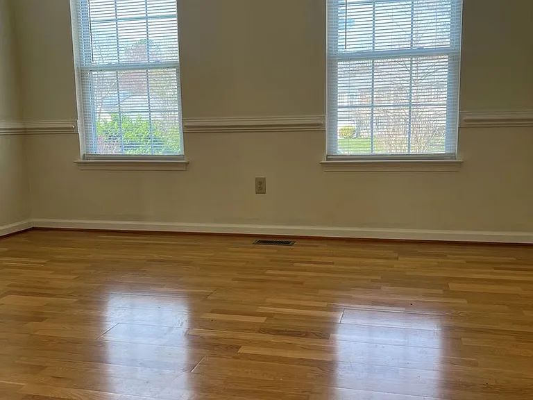 110 Bugle Ct — Photo 7