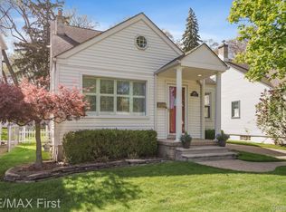 605 Fernwood Rd, Royal Oak, MI 48067