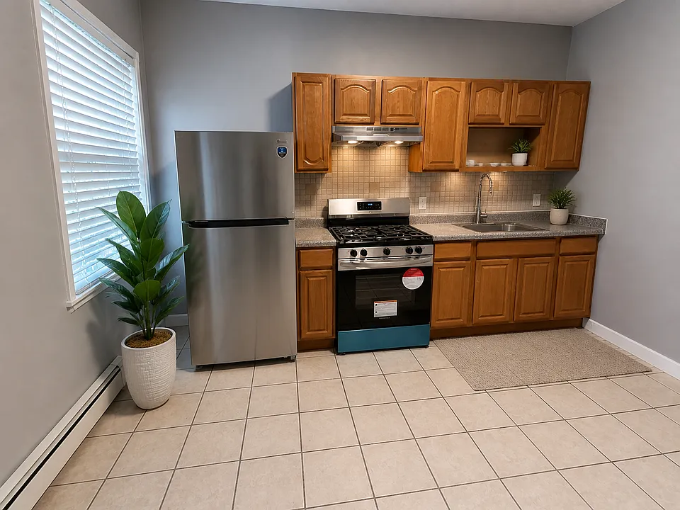 311 Summer Ave #1