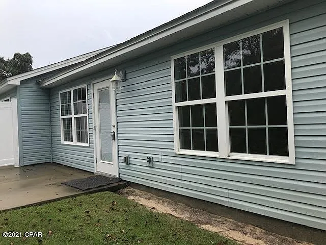 3 bed, 1335 sqft, $1,700 — Photo 2