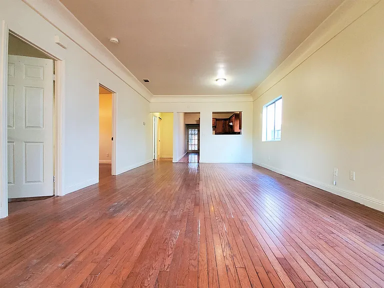 608 N Serrano Ave — Photo 6