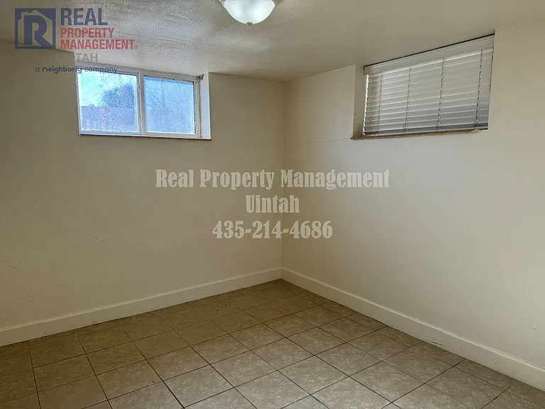 145 W 100 N — Photo 22