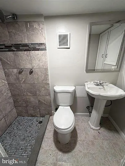 202 W Edgevale Rd #B — Photo 13