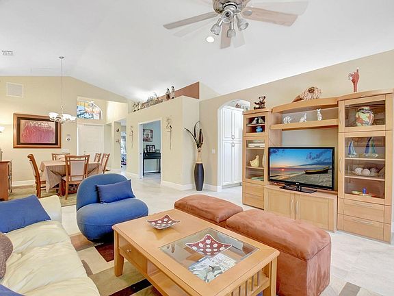 3rd image of 9798 Casa Mar Dr