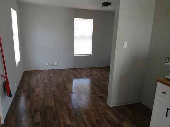 512 Washington Ave, Sand Springs, OK 74063