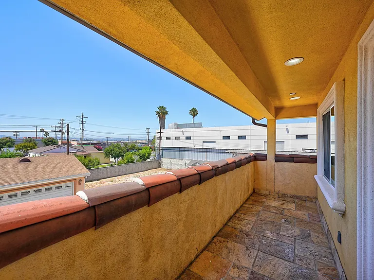 Big Balcony