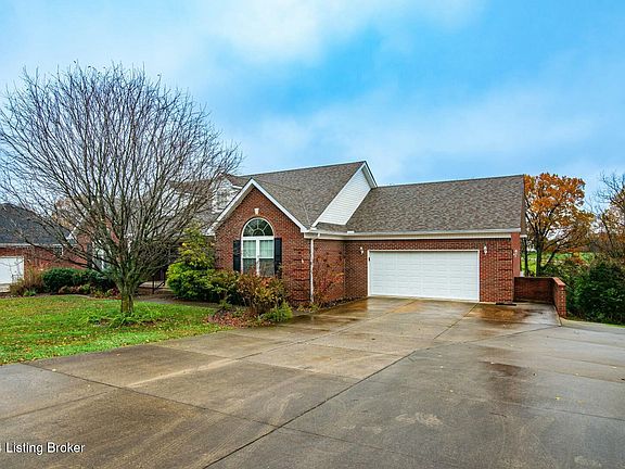 3rd image of 119 Creekside Dr