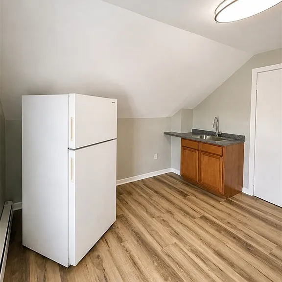 23 Brow St #3E — Photo 11
