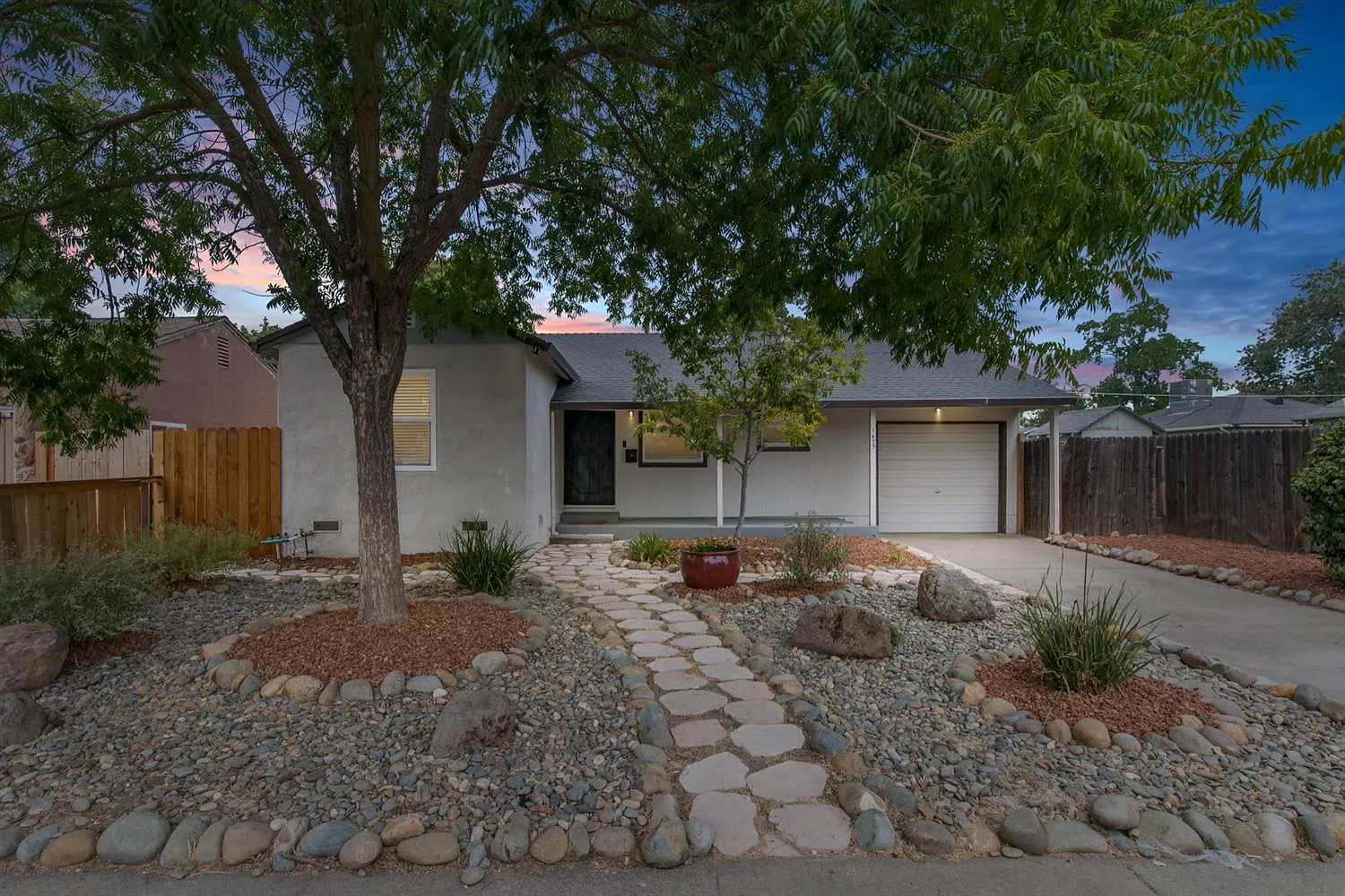 1479 McAllister Ave photo 1
