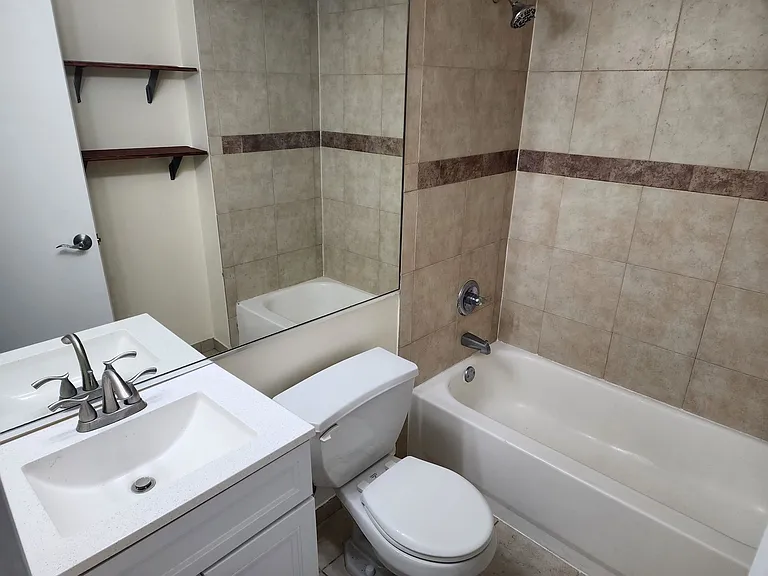 700 1st St #9Q — Photo 6