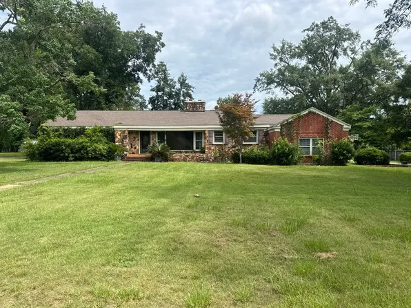 236 Bryant St, Brundidge, AL 36010