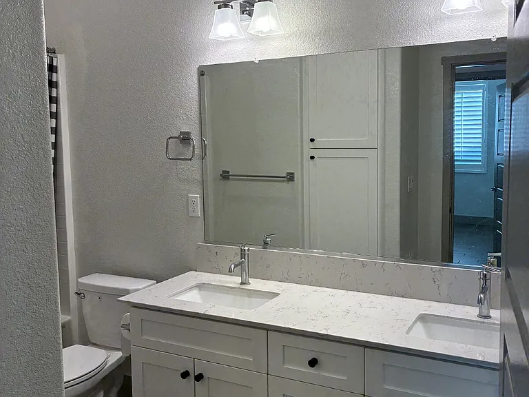 2418 Bastidas Dr — Photo 15