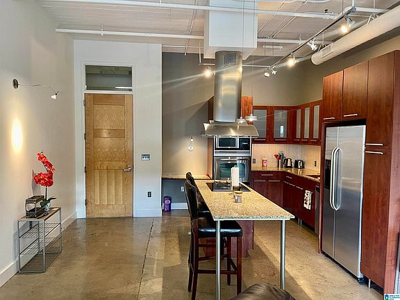 3rd image of 2201 5th Ave S APT 305