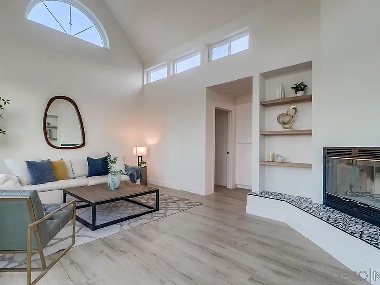 4612 Janet Pl — Photo 4