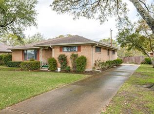 3011 Sharpview Ln, Dallas, TX 75228