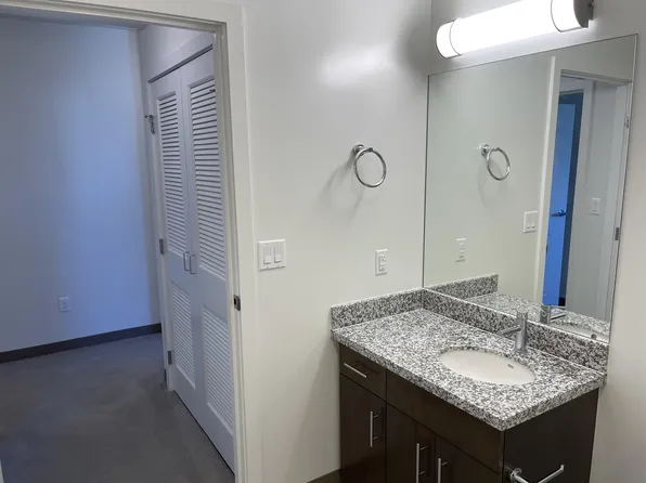 988 Halekauwila St, Honolulu, HI