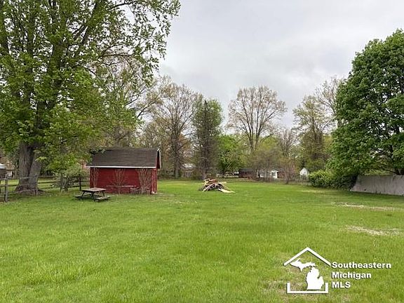 3rd image of 3950 W Sterns Rd