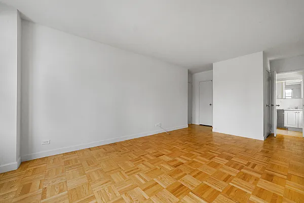 Rented by MNS | media 13