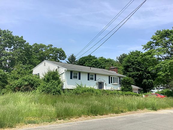 3rd image of 16 Stoney Brook Rd