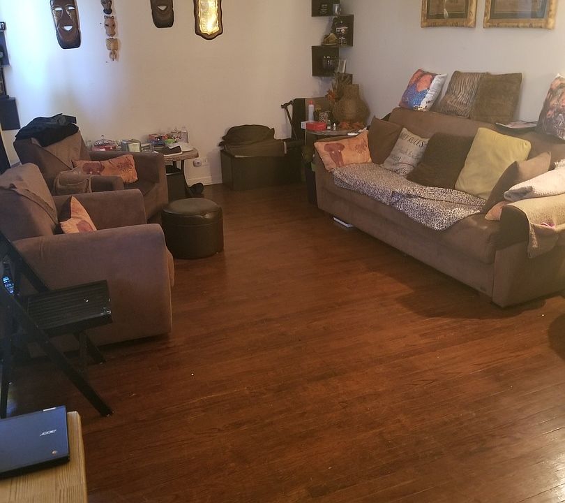 2nd image of 1051 W 108th St
