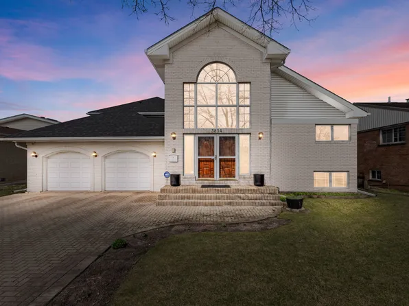 3834 W Jarlath St, Lincolnwood, IL 60712